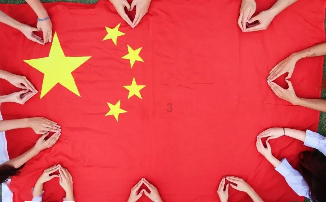 沙漠前行